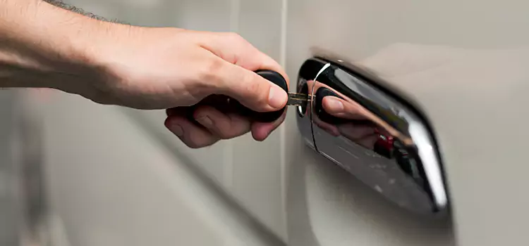 Why Choose Our Auto Locksmith Team in Sun City Center, FL?